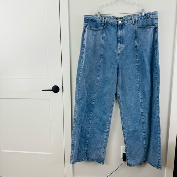 Pretty little things Plus Vintage Wash Seam Front Wide Leg Jeans plus size 22 - Picture 1 of 11